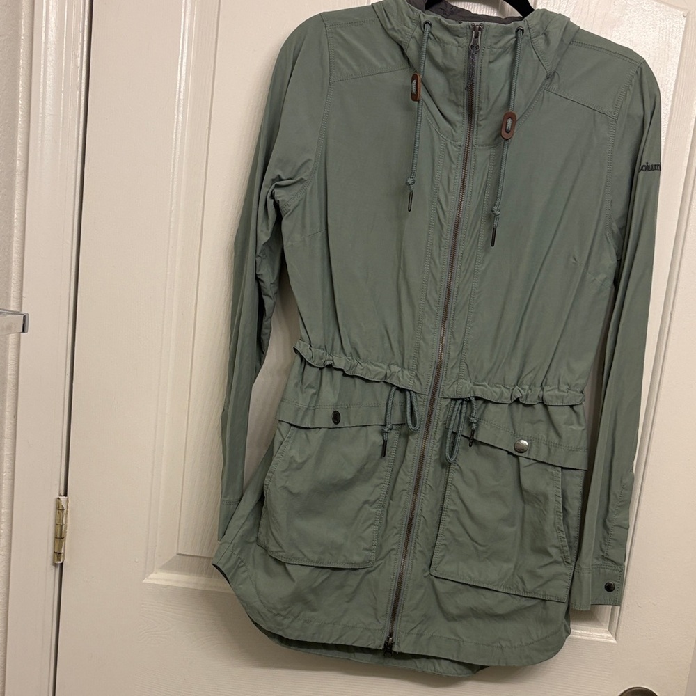 Columbia Women's Utility Jacket in Sage XS